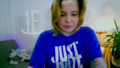 cyber_candy online show from 4, 2, 2025