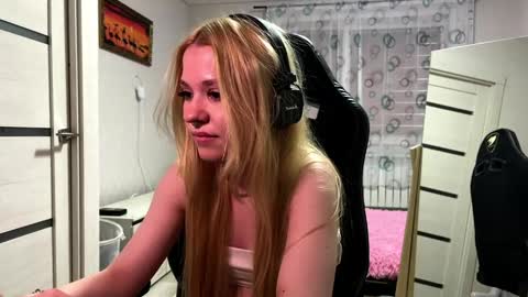 cyber_shawtyz online show from 11, 5, 2026