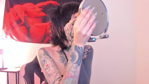 cel I am independent Help me reach 200 thumbs up uwu online show from 20, 3, 2026