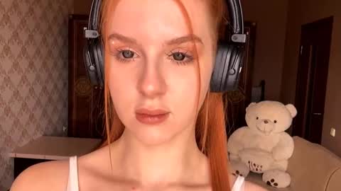 Mia online show from 13, 9, 2025