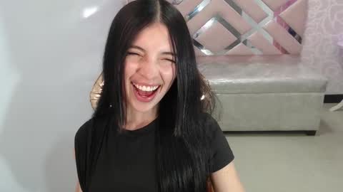 CINTIA ARAUJO online show from 19, 11, 2025