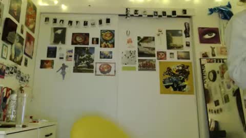 Snapshot of cypresskneez chatting on 4, 12, 2025 cypresskneez online show from 4, 12, 2025