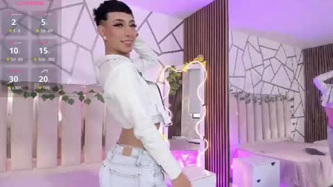 Snapshot of cyrus_tay chatting on 19, 6, 2026 cyrus_tay online show from 19, 6, 2026