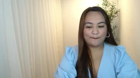 Snapshot of czarinna_ chatting on 7, 6, 2026 Czarinna online show from 7, 6, 2026