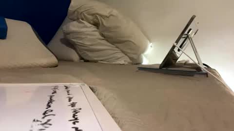 Jewbb online show from 6, 4, 2026