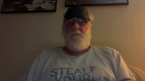 Snapshot of daddy341177 chatting on 9, 10, 2025 daddy341177 online show from 9, 10, 2025