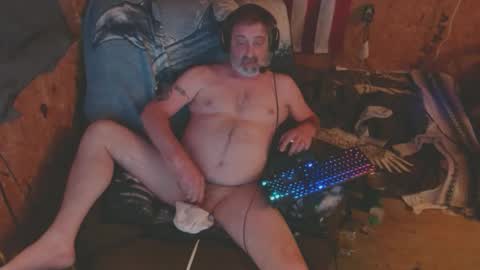 Snapshot of daddy38345 chatting on 10, 12, 2024 daddy38345 online show from 10, 12, 2024