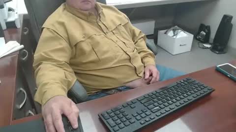 Snapshot of daddy7194 chatting on 20, 10, 2025 daddy7194 online show from 20, 10, 2025