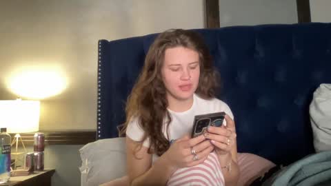 Belle  Email daddydaycarecb  online show from 19, 1, 2026