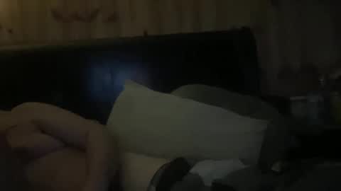 Snapshot of daddyandcunt chatting on 16, 12, 2024 married couple smoking sucking and partying online show from 16, 12, 2024