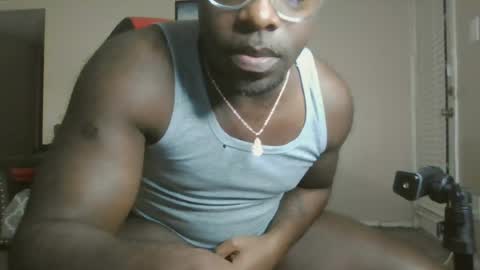 Snapshot of daddybbc52 chatting on 12, 7, 2026 Rashaudrodz.. online show from 12, 7, 2026
