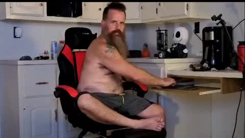 Snapshot of daddydraco82 chatting on 9, 8, 2026 Daddy Draco online show from 9, 8, 2026