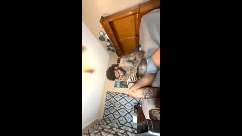 sexy tatted king bbc online show from 15, 10, 2025