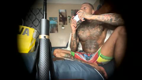 Snapshot of daddyjanimal chatting on 21, 5, 2026 sexy tatted king bbc online show from 21, 5, 2026