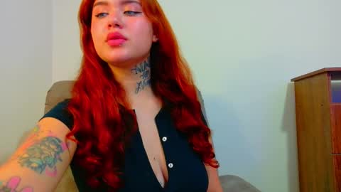 Snapshot of daddys_little_secrett chatting on 14, 9, 2025 Valen online show from 14, 9, 2025