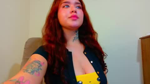Snapshot of daddys_little_secrett chatting on 6, 10, 2025 Valen online show from 6, 10, 2025