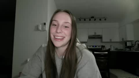 Snapshot of daddysssgoodgirl chatting on 5, 10, 2025 daddys good girl online show from 5, 10, 2025