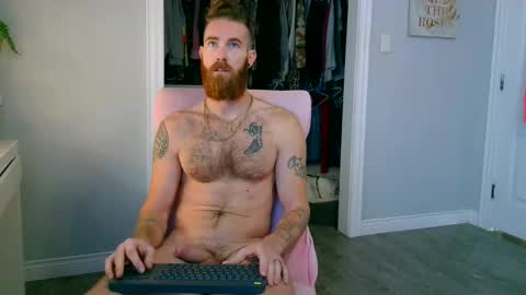 Snapshot of daddyunlocked89 chatting on 13, 10, 2025 daddyunlocked89 online show from 13, 10, 2025