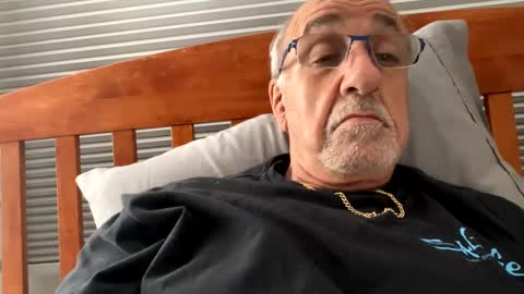 Snapshot of daddyweis chatting on 9, 10, 2025 daddyweis online show from 9, 10, 2025