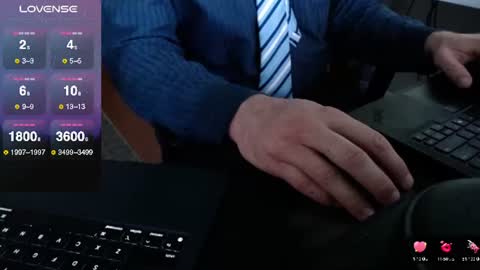 Snapshot of dadssecret69 chatting on 6, 8, 2026 DadsSecret online show from 6, 8, 2026
