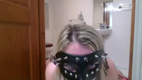Snapshot of dadys_cum_nurse chatting on 31, 7, 2026 Dadys and his Cum Nurse online show from 31, 7, 2026