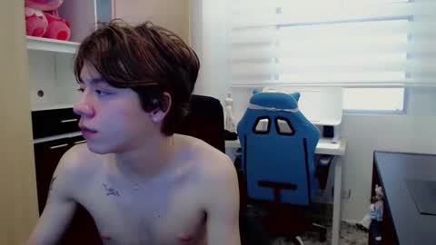 Snapshot of dae_lune chatting on 11, 2, 2026 dae_lune online show from 11, 2, 2026