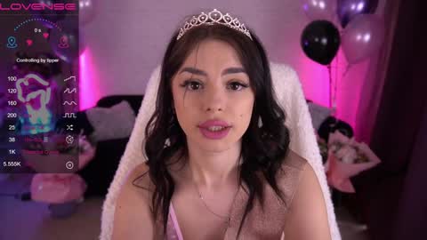 Snapshot of daenerys_daen chatting on 11, 1, 2025 daenerys_daen online show from 11, 1, 2025
