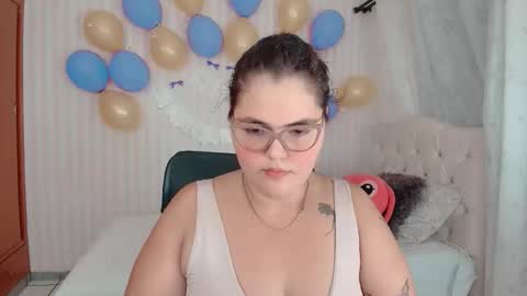 daeneryslove_doll online show from 12, 10, 2025