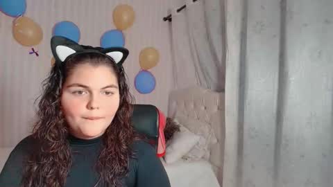 daeneryslove_doll online show from 19, 10, 2025