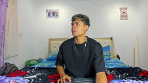 Snapshot of dafnezahiraa_ chatting on 5, 1, 2025 dafnezahiraa online show from 5, 1, 2025