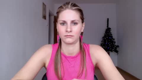 Snapshot of dagmariepiquant chatting on 12, 12, 2024 Dagmarie online show from 12, 12, 2024