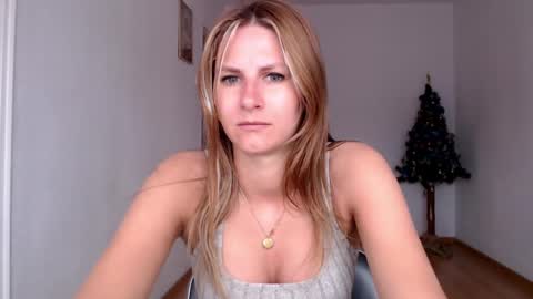 Snapshot of dagmariepiquant chatting on 17, 1, 2025 Dagmarie online show from 17, 1, 2025