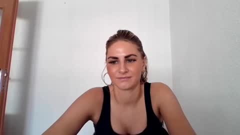 Snapshot of dagmariepiquant chatting on 11, 2, 2025 Dagmarie online show from 11, 2, 2025