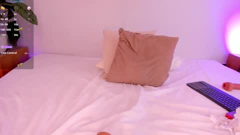 Snapshot of dahiana_cute_ chatting on 22, 2, 2025 Dahiana online show from 22, 2, 2025