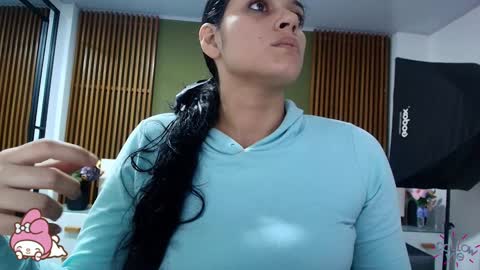  Dahiana  online show from 12, 1, 2025