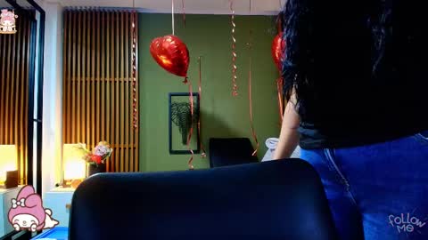  Dahiana  online show from 10, 2, 2025