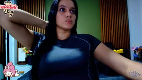  Dahiana  online show from 15, 2, 2025