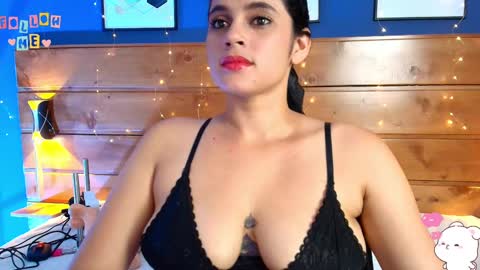  Dahiana  online show from 12, 3, 2025