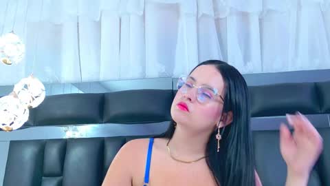 Dahiana online show from 15, 10, 2025