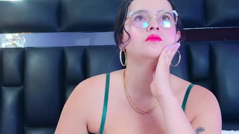 Dahiana online show from 18, 4, 2026