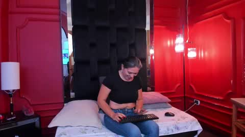 Dahiane Connor online show from 14, 11, 2025