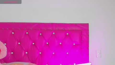    online show from 19, 4, 2026