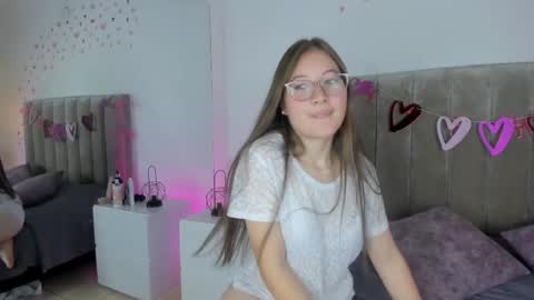 Dahlia online show from 1, 3, 2025