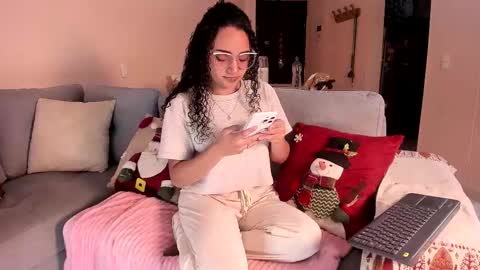 Dahli online show from 1, 12, 2025