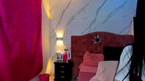 diosa dhaly online show from 18, 7, 2026