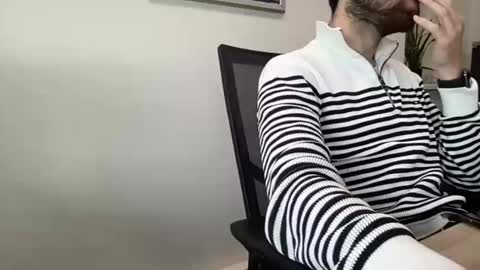 Snapshot of dailybully chatting on 6, 5, 2026 Your daily dose online show from 6, 5, 2026