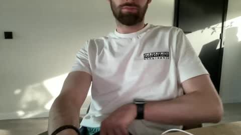 Snapshot of dailybully chatting on 26, 5, 2026 Your daily dose online show from 26, 5, 2026