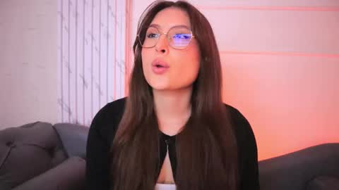 Lauren            online show from 20, 12, 2025