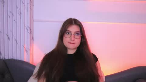 Lauren            online show from 22, 12, 2025