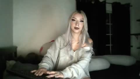 Snapshot of daisy_diaz chatting on 9, 7, 2026 daisy_diaz online show from 9, 7, 2026
